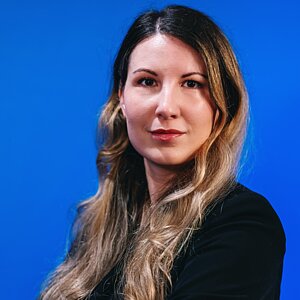  Petra  Angeli