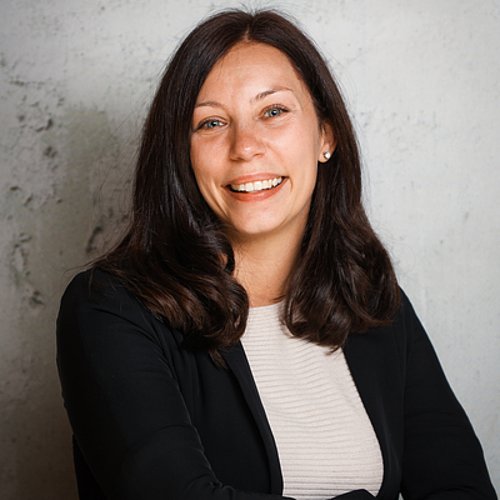  Jennifer Barzen