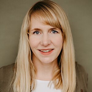  Stefanie Harms
